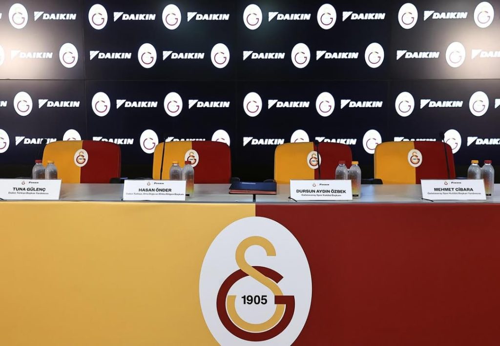 Galatasaray Kadın Voleybol Takımı Büyük Sponsor Buldu / İmza Töreni Canlı Yayında
