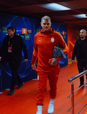 Galatasaray, Liverpool Maçı Sonrası Yurda Döndü 3733225429780705697 301557358 | Gündem Sivas™ Haber