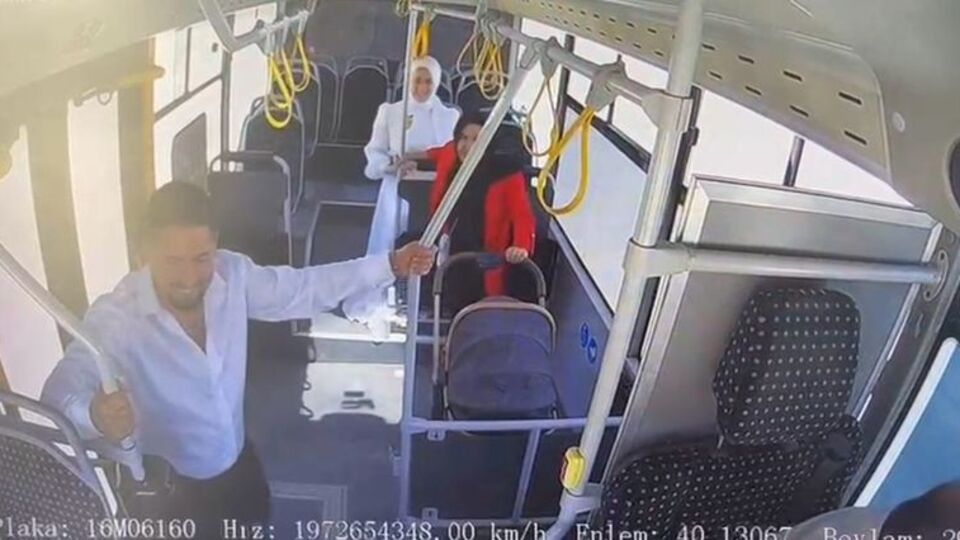 Nikaha Geç Kalan Çifti Otobüs Şoförü Yetiştirdi, Şahit de Oldu