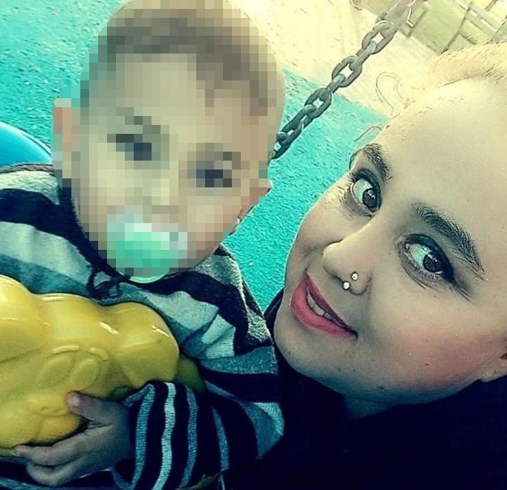 3,5 yaşındaki çocuğa işkence 3,5 yaşındaki çocuğa işkence