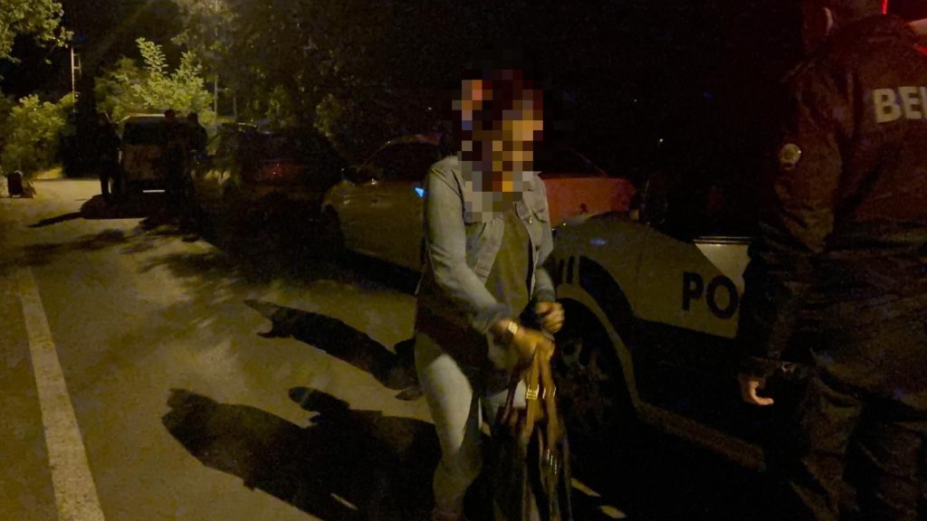 Tartıştığı erkek arkadaşını göğsünden bıçakladı: 1 yaralı Tartıştığı erkek arkadaşını göğsünden bıçakladı: 1 yaralı