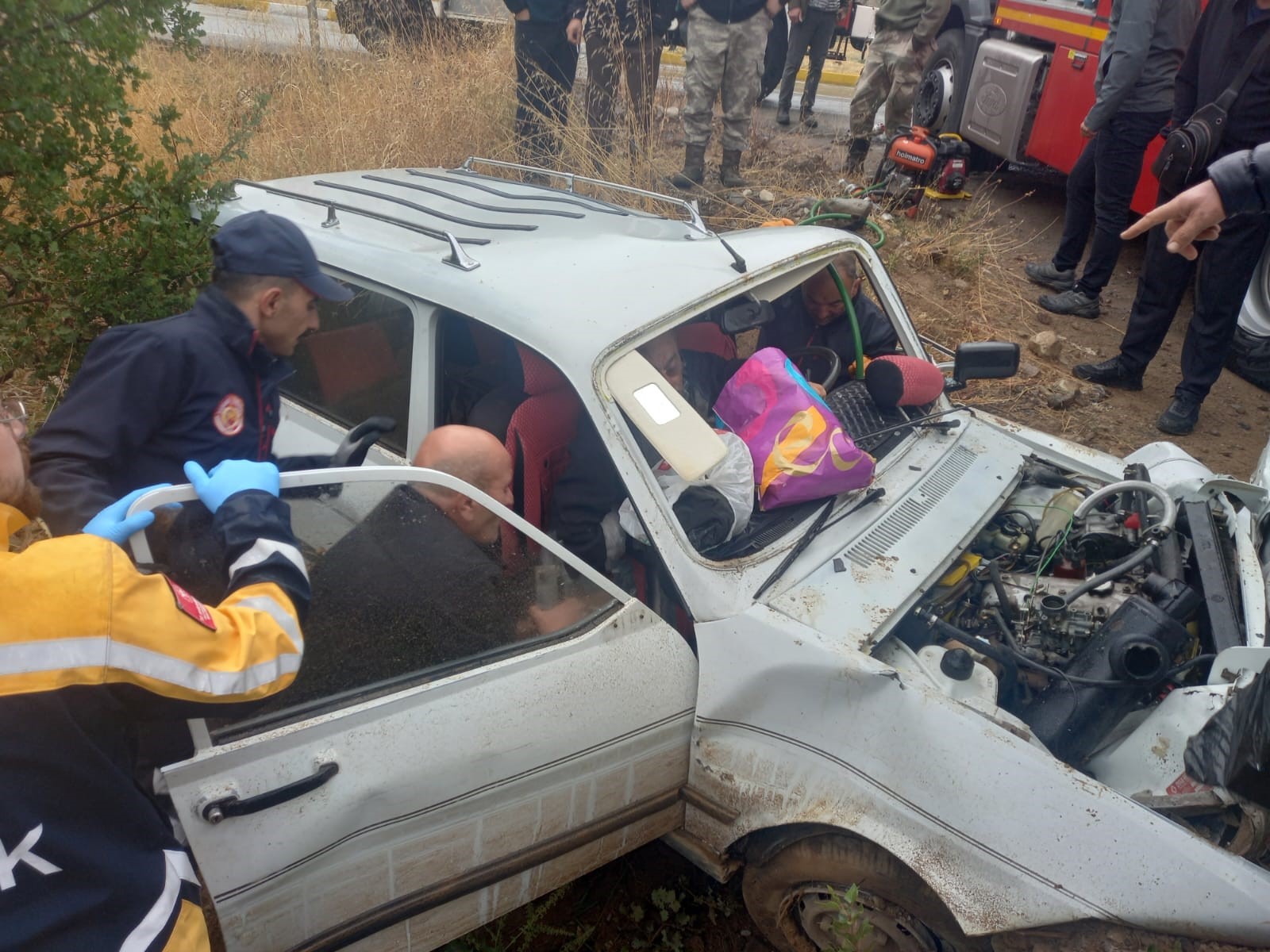 Sivas Koyulhisar’da Trafik Kazası: İki Kişi Yaralandı