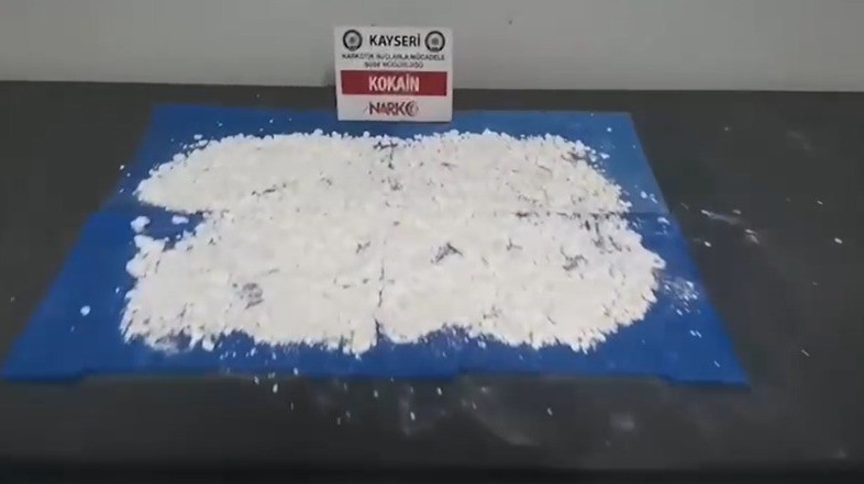 Narkotik Köpeği Jack’in Katıldığı Operasyonda Rekor Uyuşturucu Yakalandı