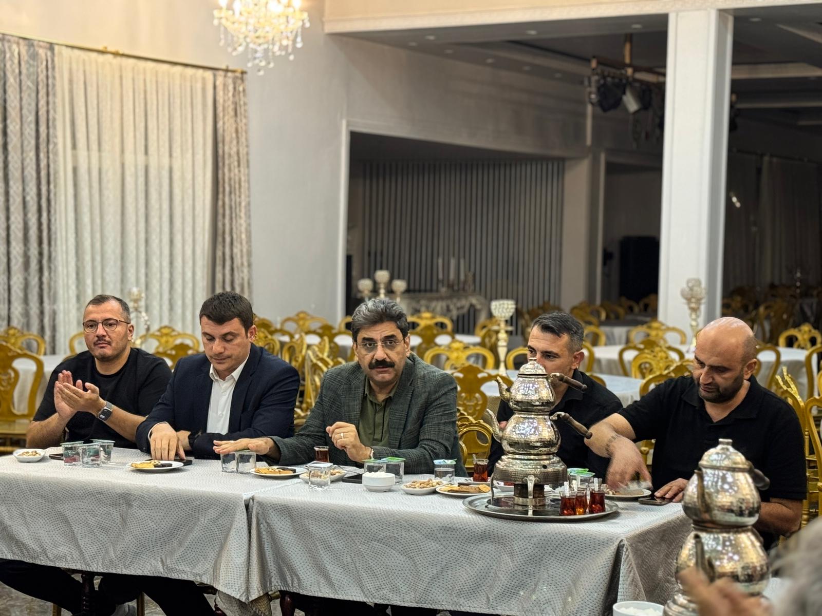 Milletvekili Hakan Aksu’dan Birlik Mesajı: Önceki Dönem Merkez İlçe Başkanı Burak Kuruçay ve Yönetimi ile Buluştu