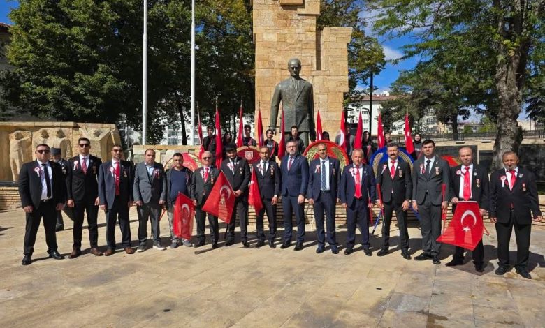 19 Eylül Gaziler Günü: Kahramanlarımız Minnetle Anılıyor WhatsApp Image 2025 09 19 at 12.15.33 | Gündem Sivas™ Haber