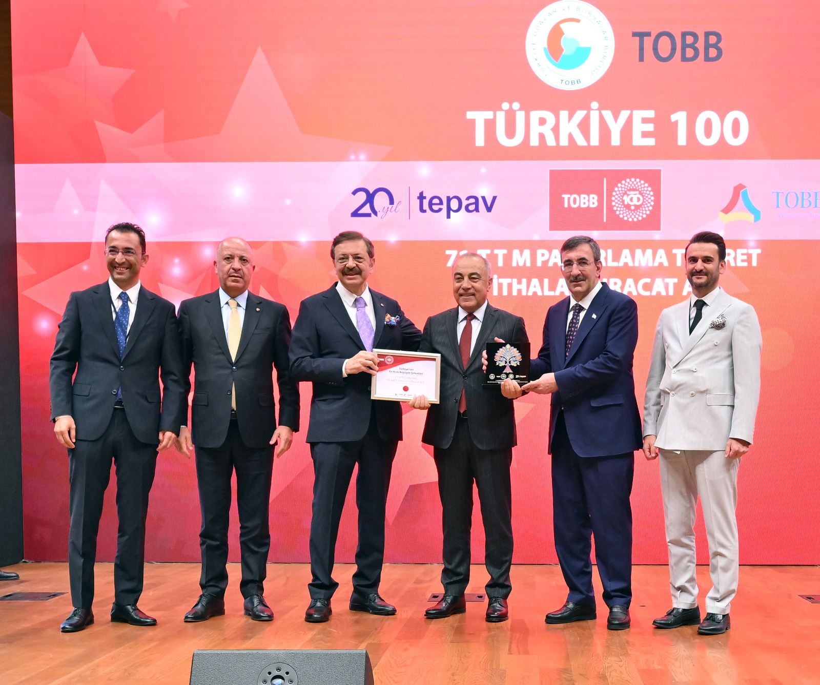 TOBB’dan Ezel Kozmetik’e Büyük Onur: Türkiye’nin En Hızlı Büyüyen 100 Şirketi Arasında