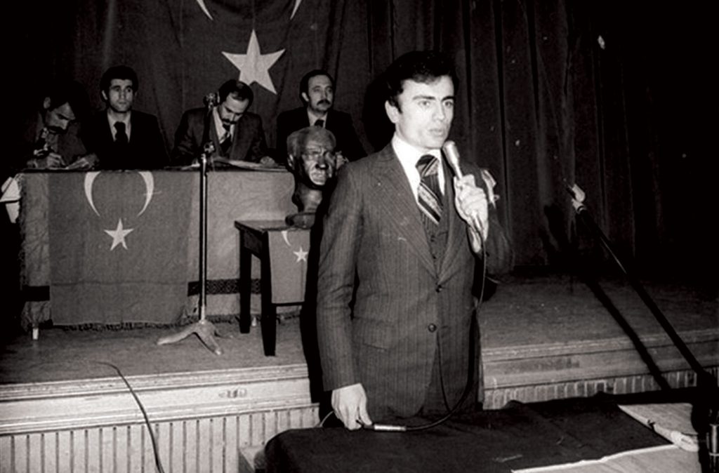 Bir gün dahi mahkûmiyet kararı verilmeden tutulduğu cezaevinde 7.5 yıl işkence gördü