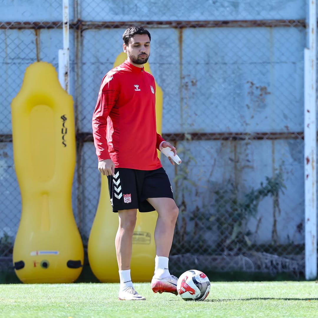 Sivasspor, Serik Spor Maçı Hazırlıklarını Sürdürüyor