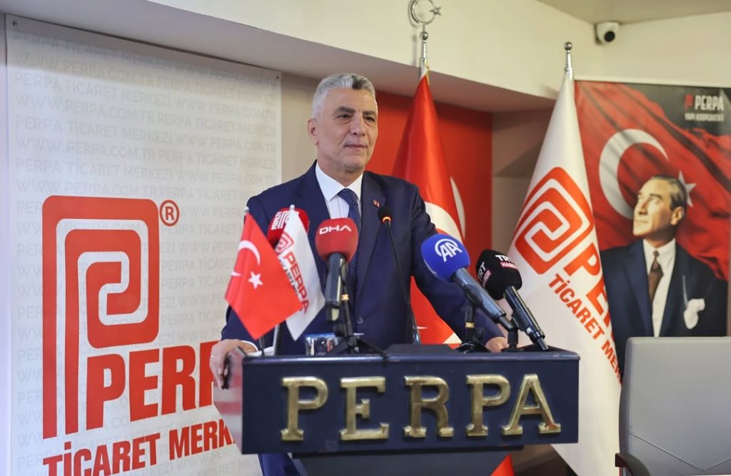 Ticaret Bakanı Bolat, Perpa Esnafı ile Buluştu: Mikro İhracat ve Dijitalleşme Vurgusu