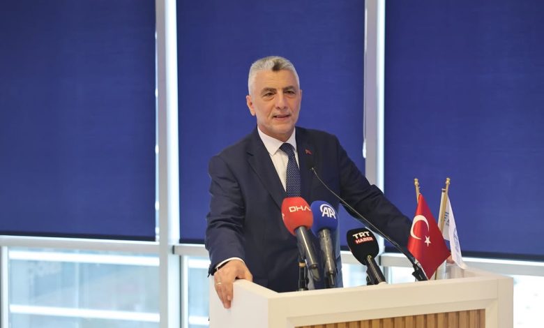 Ticaret Bakanı Bolat, İSTOÇ'ta Esnaf ve Sanatkârlarla Buluştu / Kooperatif ve Esnaf Destekleri Masaya Yatırıldı 3735352916648453208 8068616706 | Gündem Sivas™ Haber