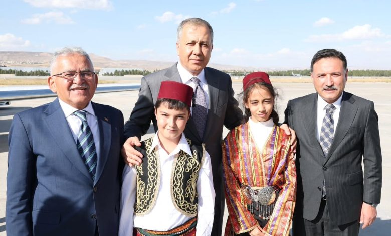 Kayseri'de İçişleri Bakanlığı Ziyareti: "Türkiye'nin Huzuru" Mesajı 3735362551904252759 3967451097 | Gündem Sivas™ Haber