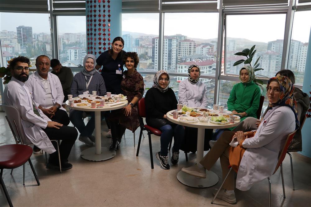 Sivas’ta Müzik Terapisi: Palyatif Bakımda Yaşam Kalitesi Yükseliyor