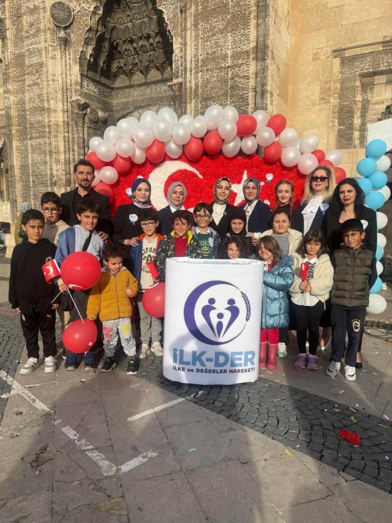 Sivas’ta Cumhuriyet’in 102. Yılı Coşkusu: İlk-Der’den Unutulmaz Çocuk Şenliği