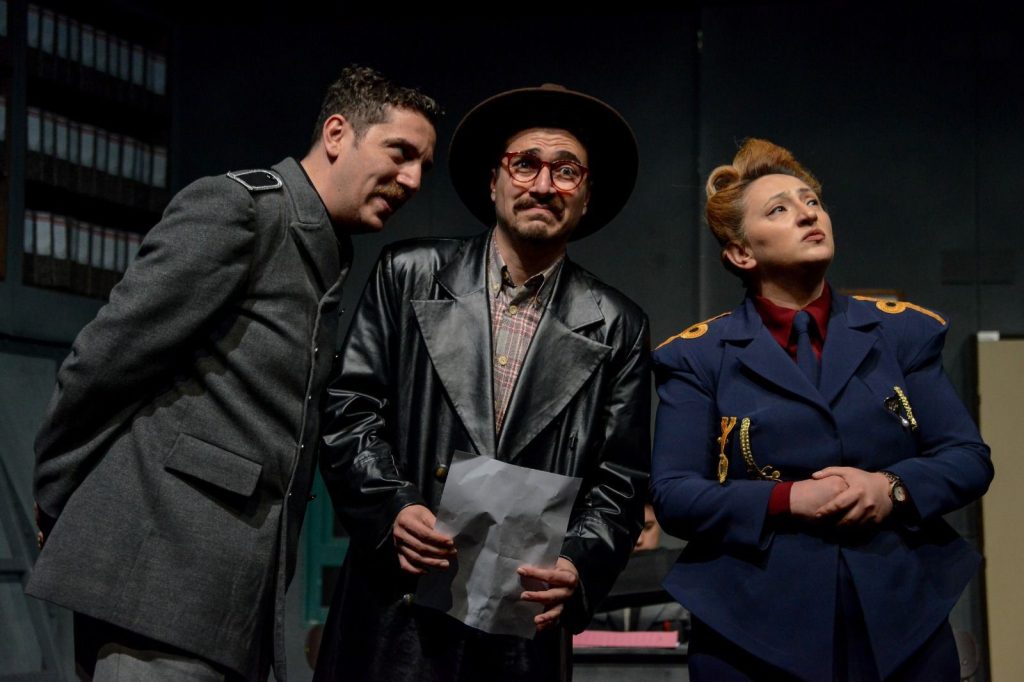 Sivas Devlet Tiyatrosu Yeni Sezonu “Berlin Berlin” Oyunu ile Açıyor Sivas Devlet Tiyatrosu Yeni Sezonu “Berlin Berlin” Oyunu ile Açıyor