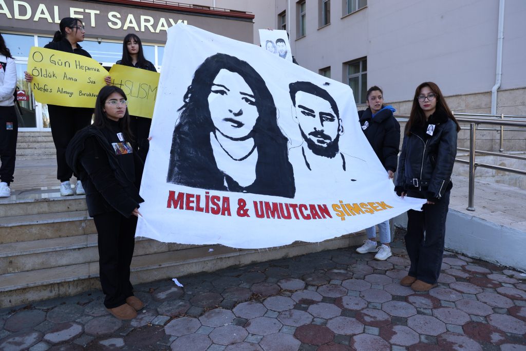 AW557552 04 | Gündem Sivas™ Haber