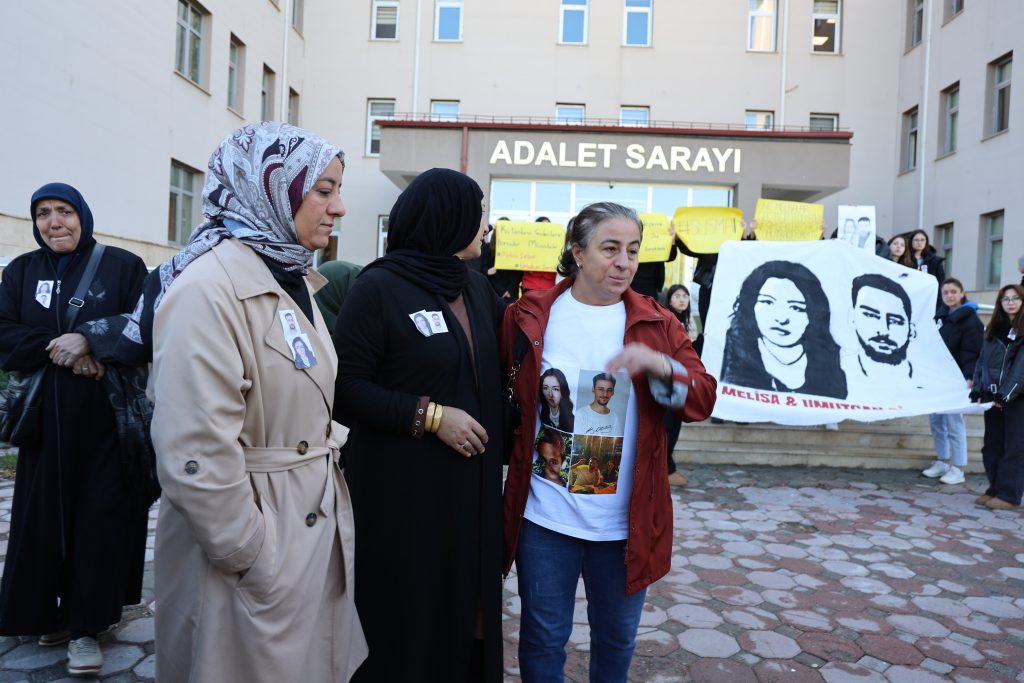 AW557552 06 | Gündem Sivas™ Haber