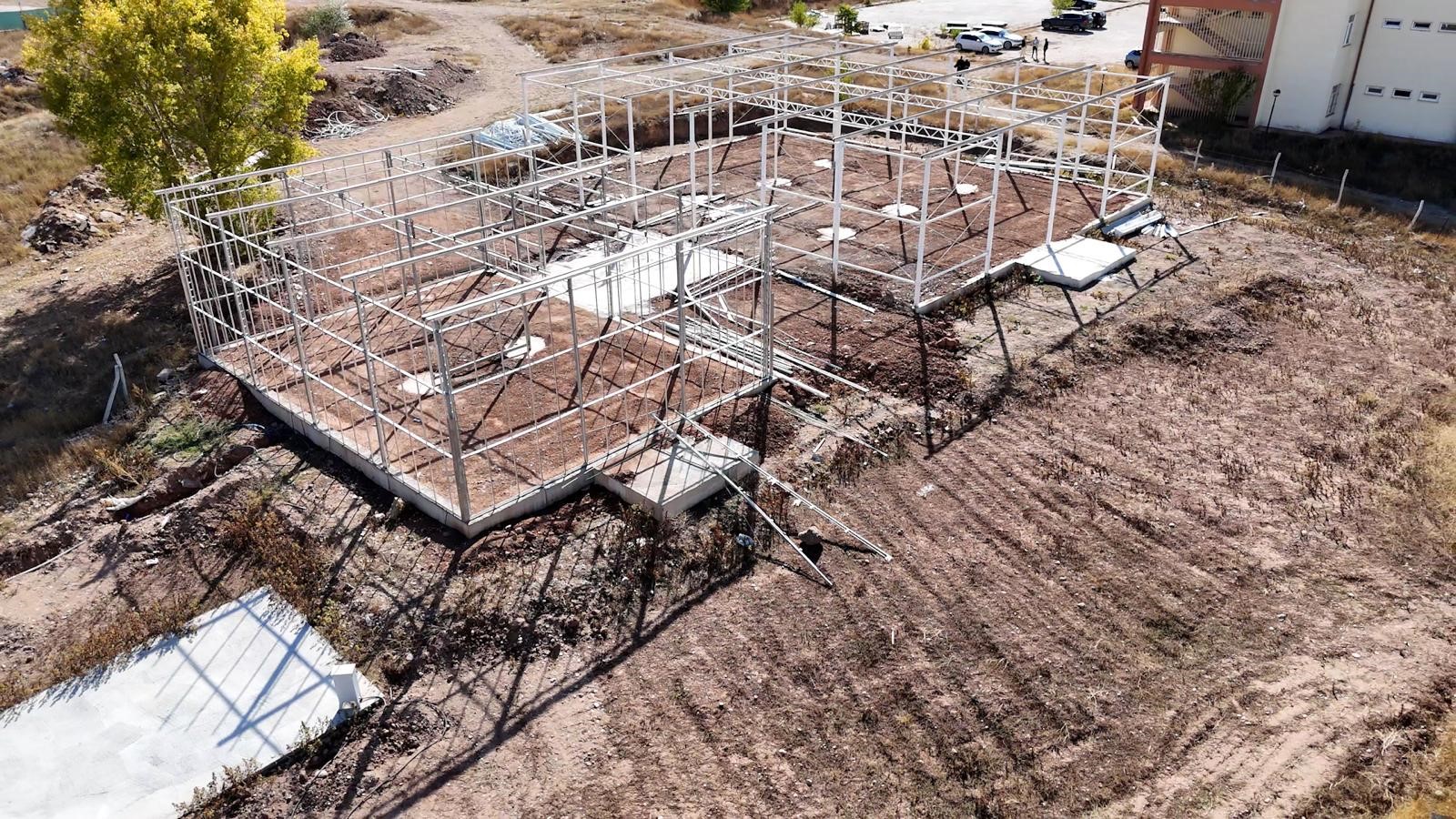 Türkiye'de Bir İlk: Yapay Zeka Cam Sera Sivas'ta!