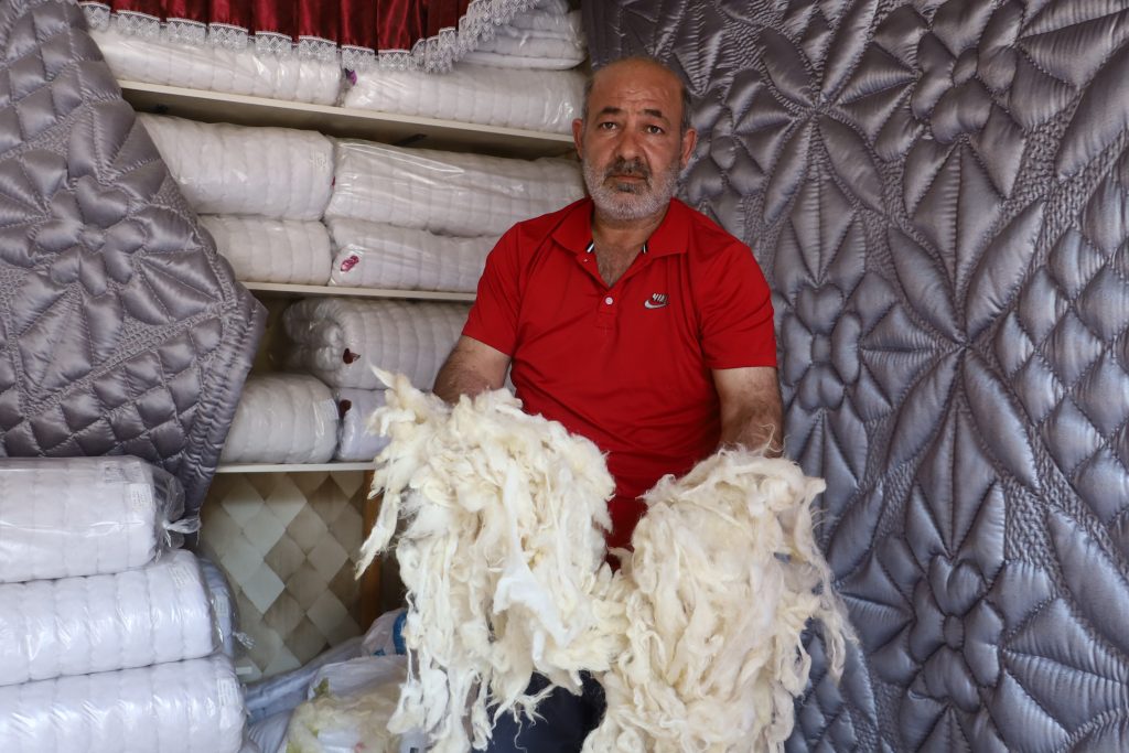 Sivas’ta Kışın Vazgeçilmezi: Şifa Dolu Yün Yorganlara Yoğun İlgi