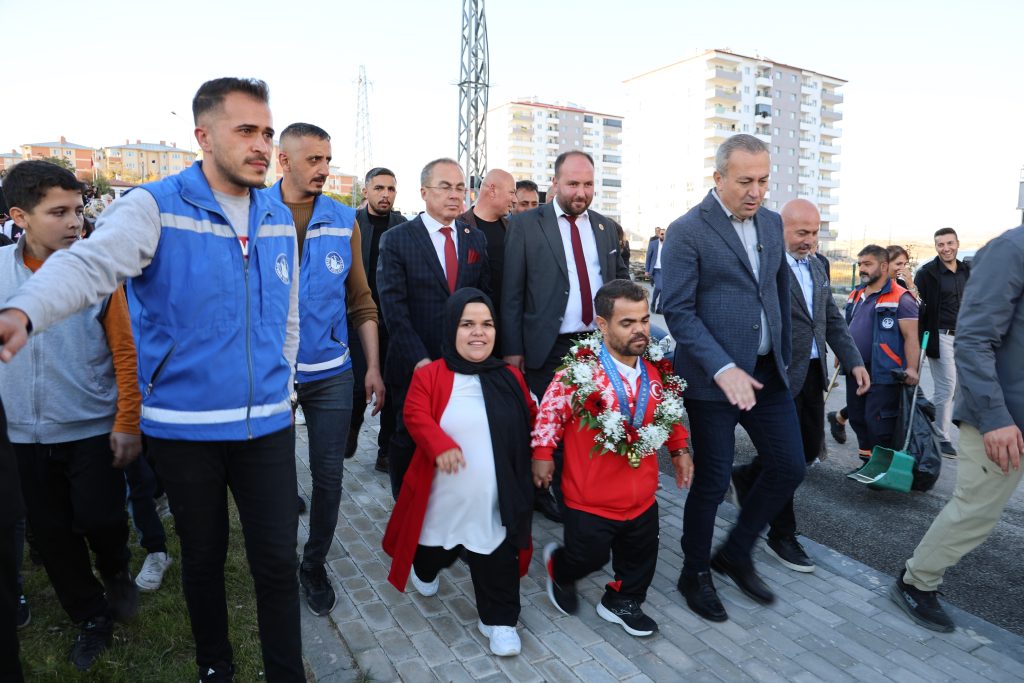 AW561544 04 | Gündem Sivas™ Haber