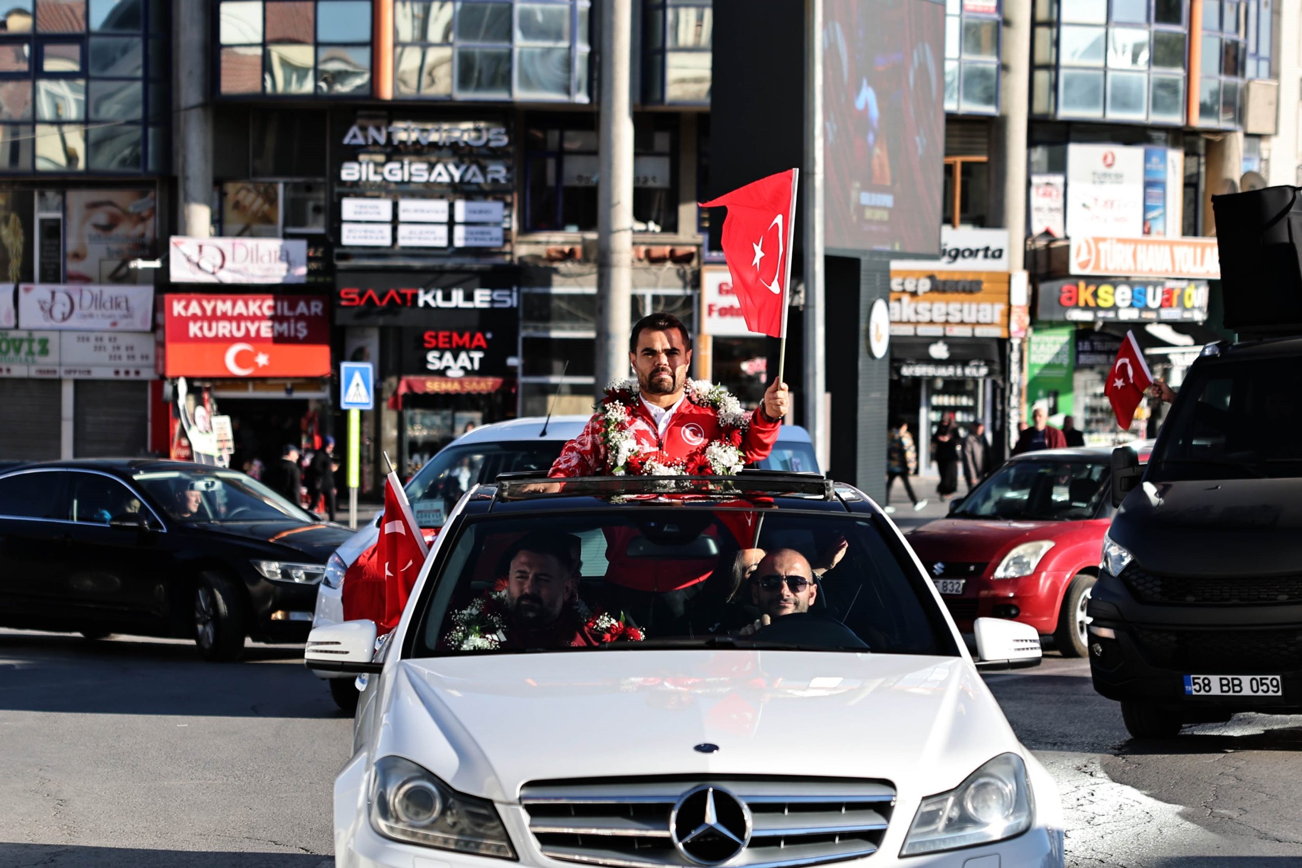 Sivas'ın Gururu Abdullah Kayapınar, Para Halter'de Dünyanın En Kuvvetlisi Oldu!