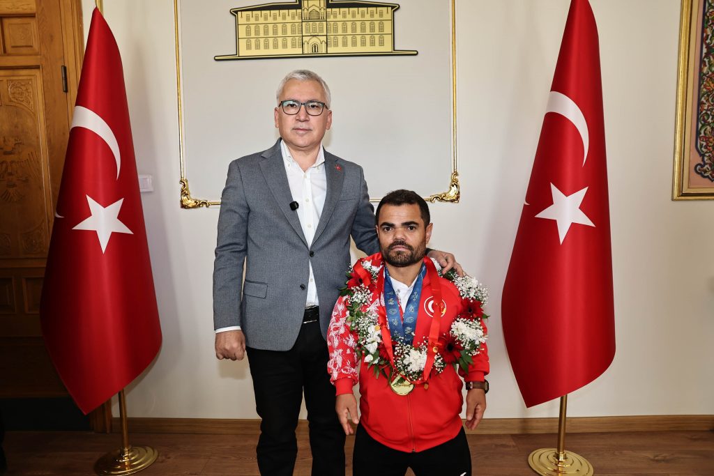 AW561549 05 | Gündem Sivas™ Haber