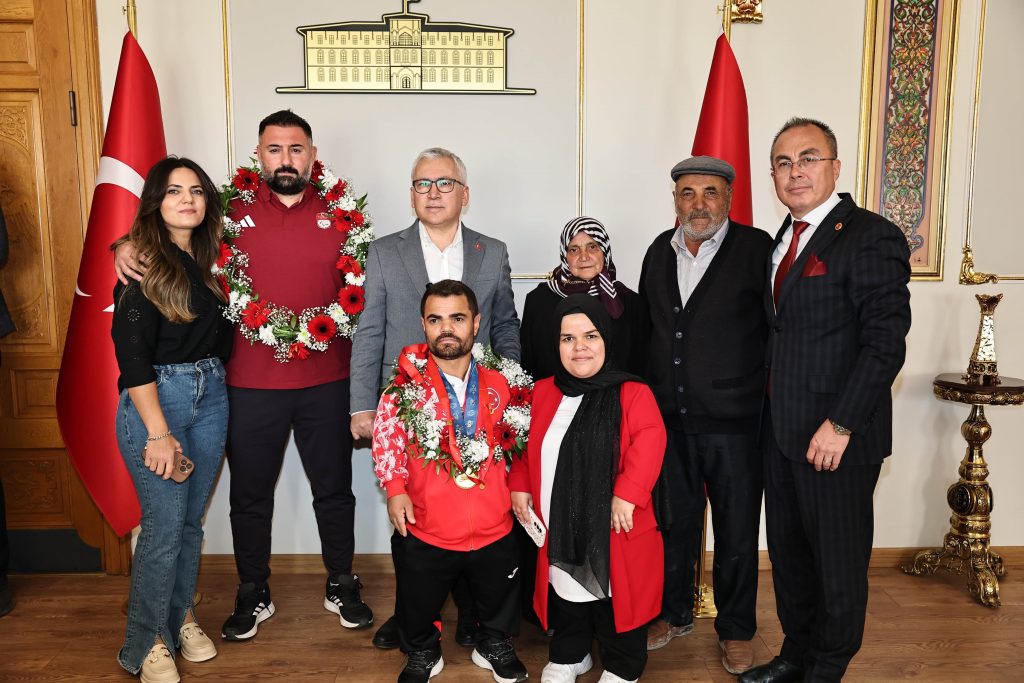 AW561549 06 | Gündem Sivas™ Haber