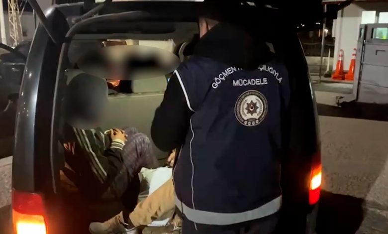 Sivas'ta Göçmen Kaçakçılığı Operasyonu: 4 Kişi Tutuklandı AW563035 03 | Gündem Sivas™ Haber