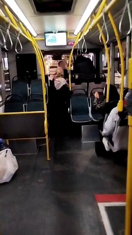 Sivas'ta Şehit Babasına Hakaret Eden ve Saldıran Otobüs Şoförü İşten Çıkarıldı AW564082 04 | Gündem Sivas™ Haber