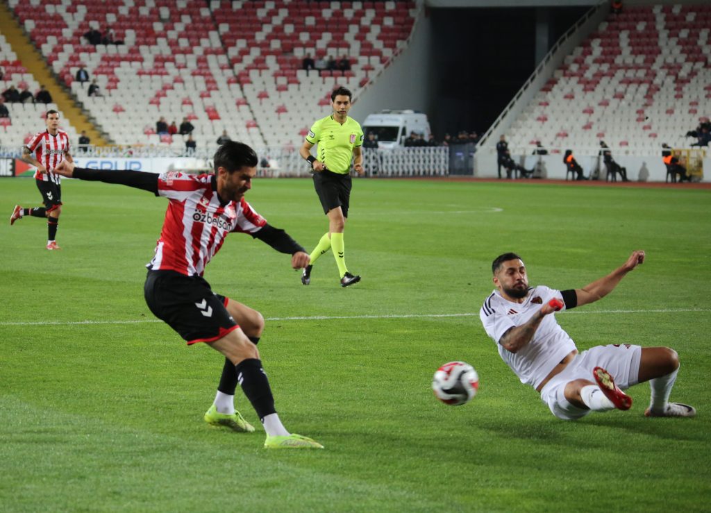 AW565988 06 1 | Gündem Sivas™ Haber