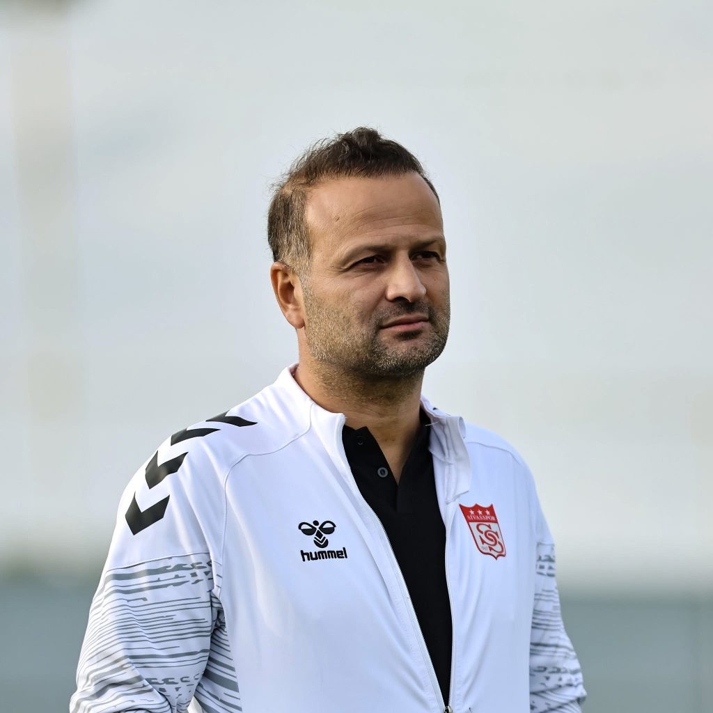Sivasspor'da Beklenen Ayrılık Gerçekleşiyor: Osman Zeki Korkmaz Dönemi Bitiyor AW566296 01 1 | Gündem Sivas™ Haber