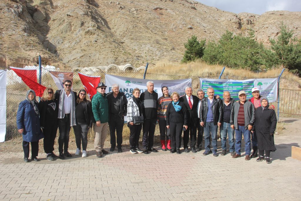 Üniversite Öğrencilerinden Zara'da Rekor Fidan Dikimi: Bir Haftada 30.000 Fidan Toprakla Buluştu AW567303 01 | Gündem Sivas™ Haber