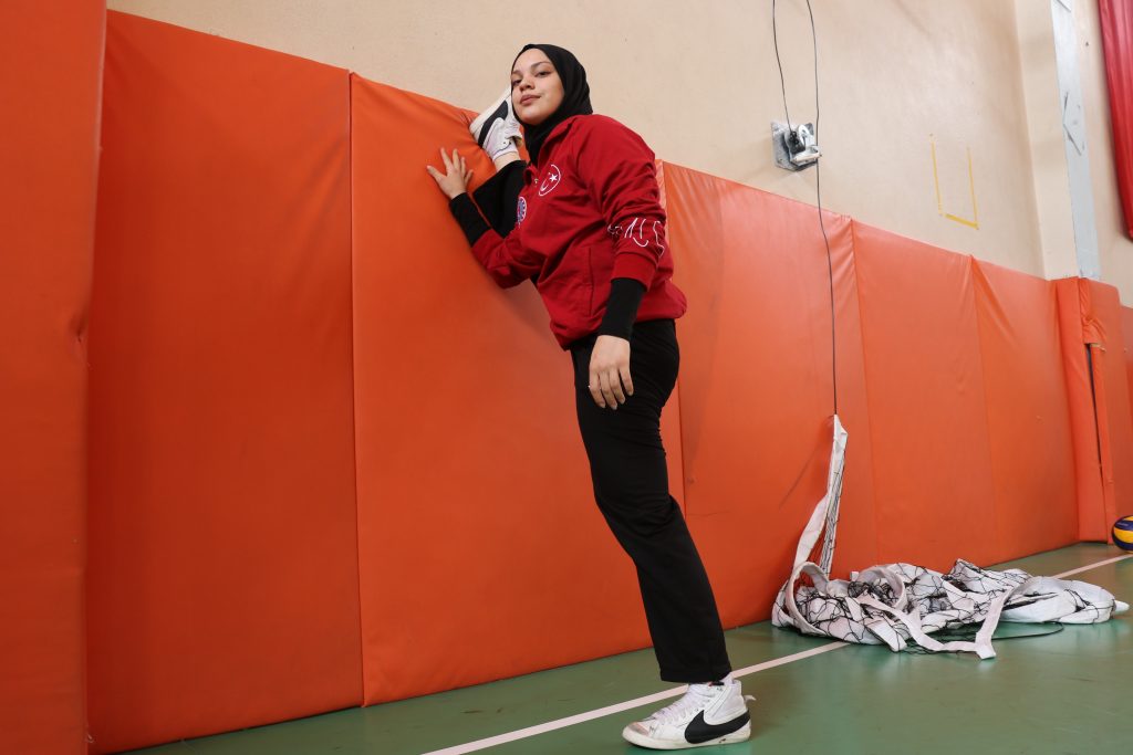 Sivaslı Afra Kılınç, Çin’de Wushu Kung Fu Dünya Şampiyonu Oldu: İki Altın Madalya ile Tarih Yazdı AW568117 05 | Gündem Sivas™ Haber