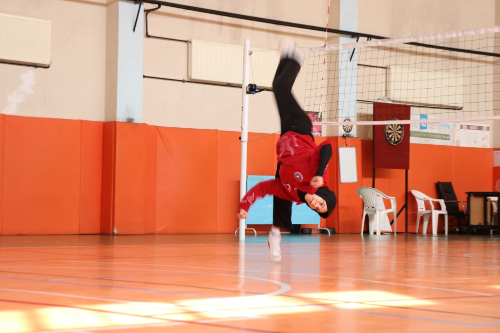 Sivaslı Afra Kılınç, Çin’de Wushu Kung Fu Dünya Şampiyonu Oldu: İki Altın Madalya ile Tarih Yazdı AW568117 06 | Gündem Sivas™ Haber