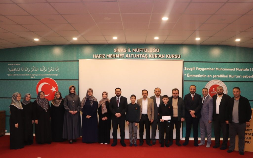 Sivas Hafızlık Yarışması Başarısı: Türkiye Dereceleriyle Gurur Kaynağı AW568782 01 | Gündem Sivas™ Haber