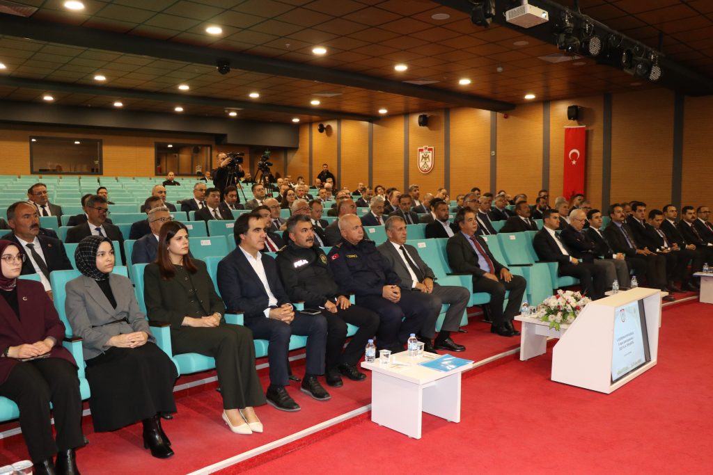 Sivas'ın Stratejik Projesi: Geminbeli Tüneli'nde Sona Yaklaşıldı! AW569381 08 | Gündem Sivas™ Haber