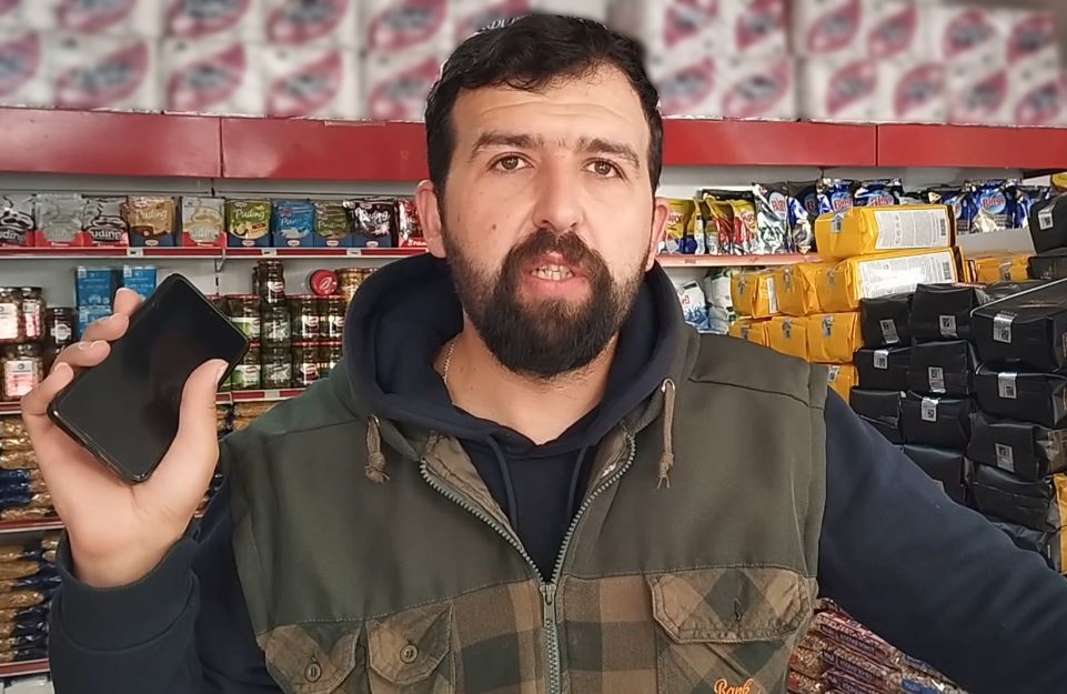 Sivas Suşehri'nde Şaşırtan Anlar: Vatandaşın Yoluna Çıkan Ayı "Koca Oğlan" Seslenişiyle Görüntülendi AW569398 02 | Gündem Sivas™ Haber