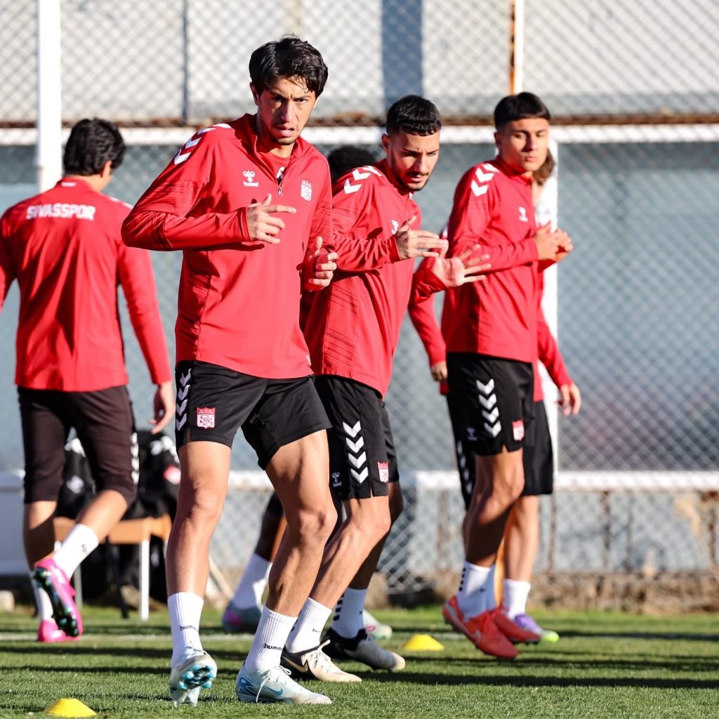Trendyol 1. Lig: Sivasspor, Ümraniyespor Maçı Hazırlıklarını Sürdürüyor AW569826 04 1 | Gündem Sivas™ Haber
