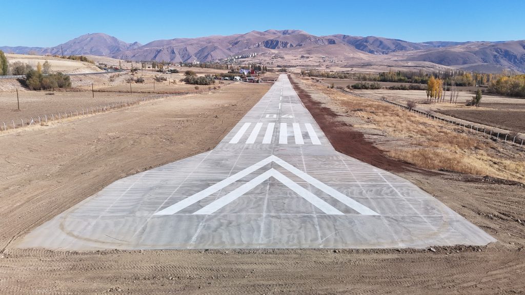 Türkiye'nin İlk İlçe Havaalanı "Divriği Hava Kampüsü" Olarak Yeniden Gökyüzüyle Buluştu! AW570261 01 | Gündem Sivas™ Haber