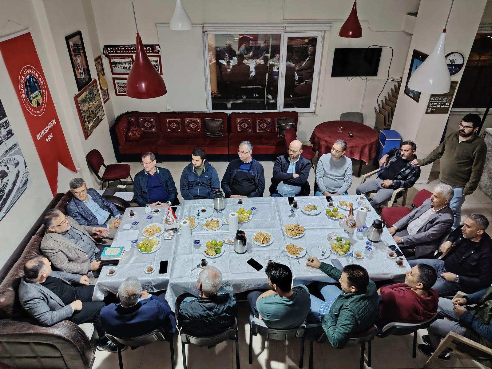 BURSİVDER'in Sivas Sohbetleri'nde Prof. Dr. Bilal Kemikli, Sivas'ın İlim ve Şiir Mirasını Anlattı