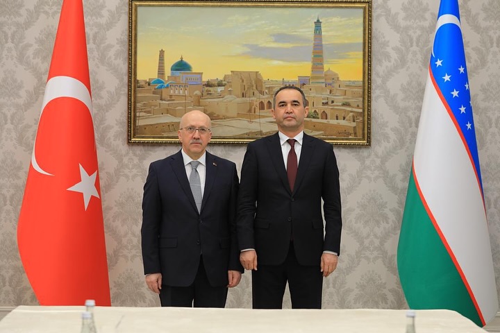 Türkiye ve Özbekistan Gümrük İş Birliğini Hive’de Masaya Yatırdı