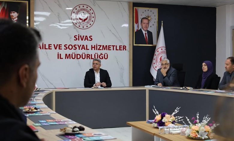 Sivas Aile ve Sosyal Hizmetler İl Müdürlüğü'nde Kuruluş Müdürleri İle Önemli Toplantı DP0vpRHDczs | Gündem Sivas™ Haber