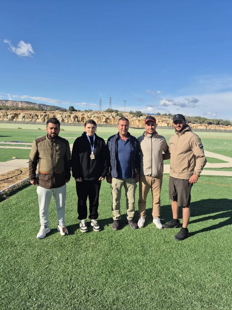 Sivas’lı Atıcı Göksu Soyuyüce, Mersin’deki Trap Yarışmasında Şampiyon Oldu