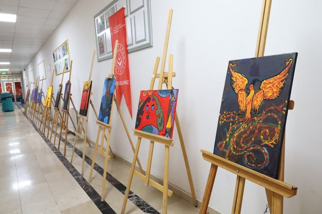 Renklerin Sesi Resim Sergisi Sivas’ta Sanatseverlerle Buluştu