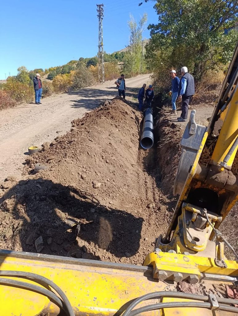 Sivas’ta Kırsal Altyapıya Destek: Kekeç Köyü’nde Menfez Çalışması