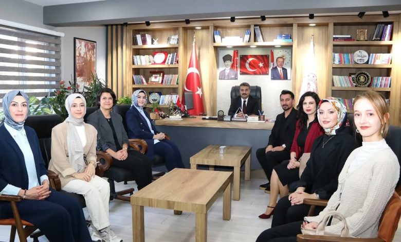 Sivas'ta Eğitimde Değerler İş Birliği: İlke ve Değerler Hareketi Derneği'nden Milli Eğitim Müdürlüğü'ne Ziyaret DP3zB4pjKIX | Gündem Sivas™ Haber