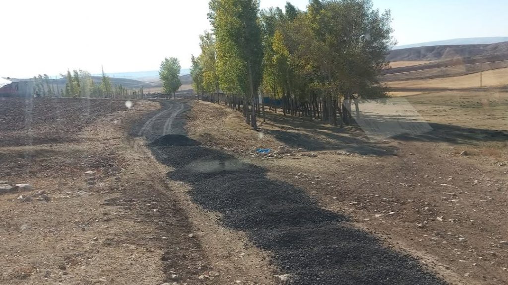 Sivas’ta Köy Yolu İnşaatı Tamamlandı: Ulaş Acıyurt Köyü Doymuş Mezrası’na Yeni Stabilize Yol