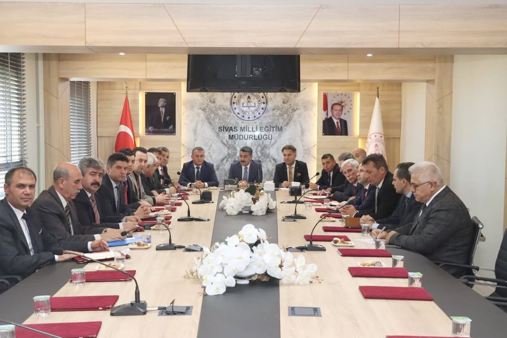 Sivas’ta Eğitimde Yeni Dönem Hazırlıkları Başladı: DEĞER Projesi Tanıtıldı