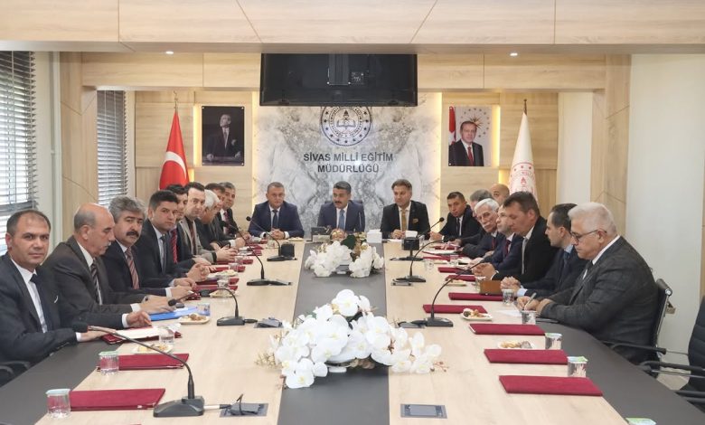 Sivas'ta Eğitimde Yeni Dönem Hazırlıkları Başladı: DEĞER Projesi Tanıtıldı DP6bvWfjK2h | Gündem Sivas™ Haber