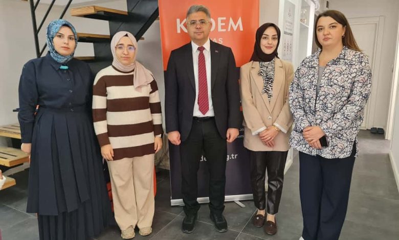 Sivas Aile ve Sosyal Hizmetler İl Müdürü Özgür Kırmızıtaş, KADEM Temsilciliğini Ziyaret Etti DP6iqOxCpKU | Gündem Sivas™ Haber