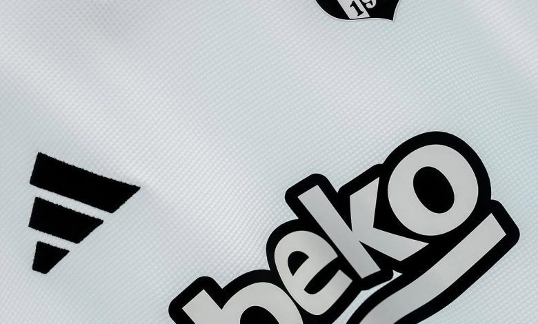 Beşiktaş'ın Maç Günü Kombini: Beyaz Forma ve Siyah Şort DP8ma91iHaP | Gündem Sivas™ Haber